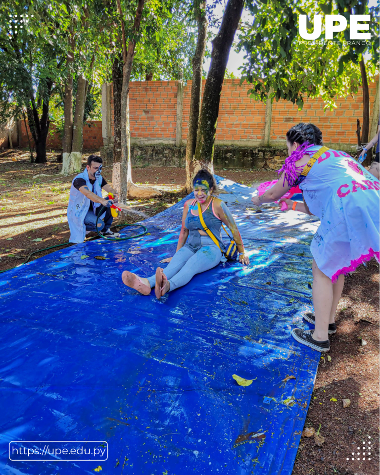 Bienvenida a estudiantes del 1° año: Carrera de Medicina 